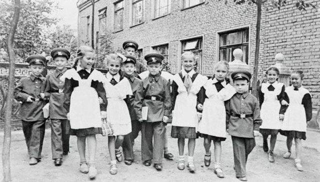 25 лет дебилизации подрастающих поколений 25 лет дебилизации подрастающих поколений