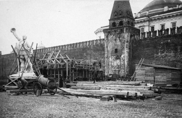 Проект «Мавзолей» - оккультное сооружение для подавления воли Проект «Мавзолей» - оккультное сооружение для подавления воли