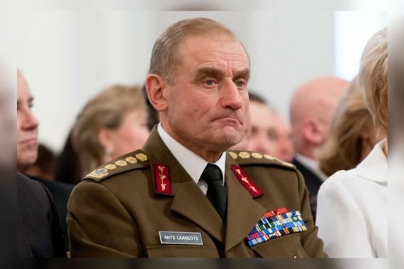 Российский посол посоветовал эстонскому парламентарию «вылезти из танка»