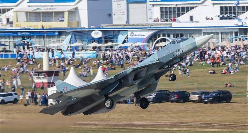 На открытии МАКС-2021 презентовали новый российский истребитель