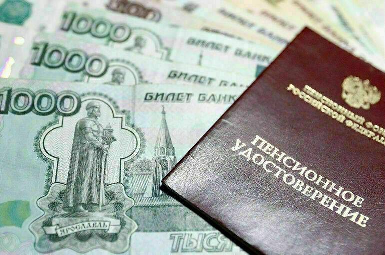 Путин сообщил когда будет добавка военным пенсионерам в России в 2022 году