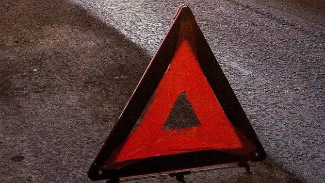 Тяжелый грузовик на пешеходке в Калининграде сбил женщину с ребенком в коляске Тяжелый грузовик на пешеходке в Калининграде сбил женщину с ребенком в коляске