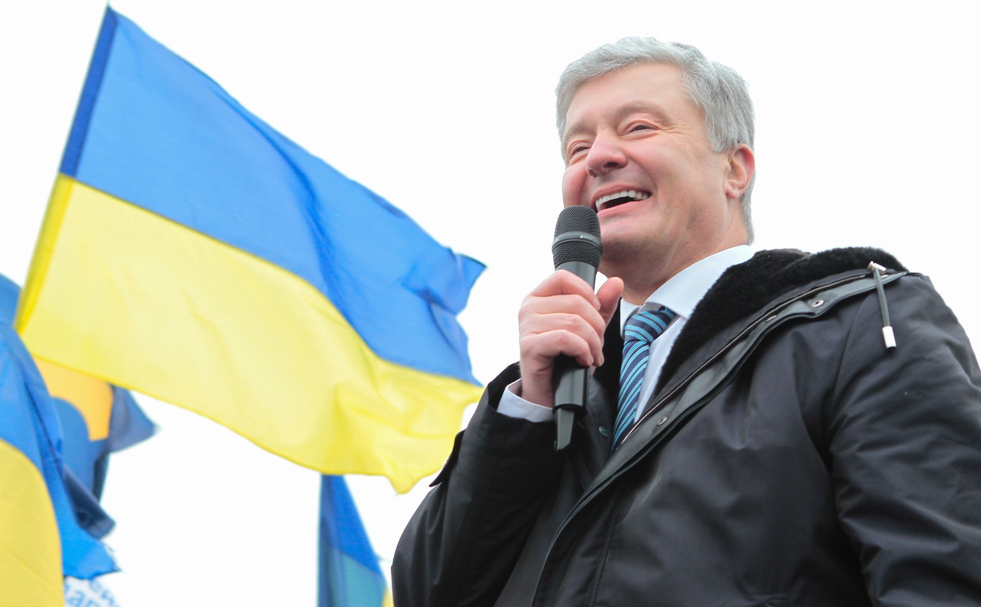Зачем экс-президенту Украины Порошенко искать убежища в России? Зачем экс-президенту Украины Порошенко искать убежища в России?