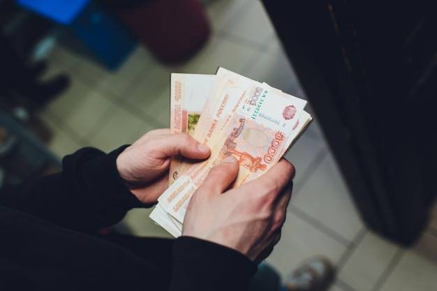 Минтруд разъяснил, можно ли тратить маткапитал на ремонт и лечение