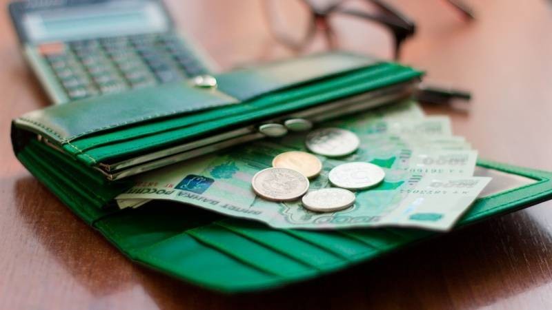 Кто может рассчитывать на получение единоразовой выплаты 20 тысяч рублей от ПФР Кто может рассчитывать на получение единоразовой выплаты 20 тысяч рублей от ПФР