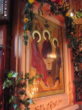 День Святого Духа отмечают в понедельник, 13 июня: Духов день