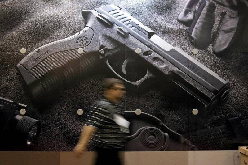 Во время стрельбы в ТЦ Field’sв в Копенгагене погибло несколько человек Во время стрельбы в ТЦ Field’sв в Копенгагене погибло несколько человек