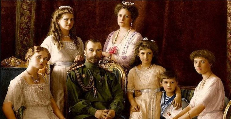 Память святых царственных страстотерпцев церковь почтит 17 июля 2022 года
