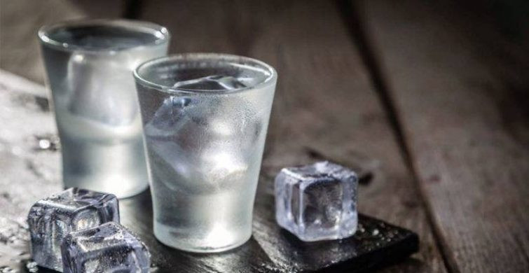 Хранить водку надо правильно, чтобы максимально открыть вкус и запах алкогольного напитка