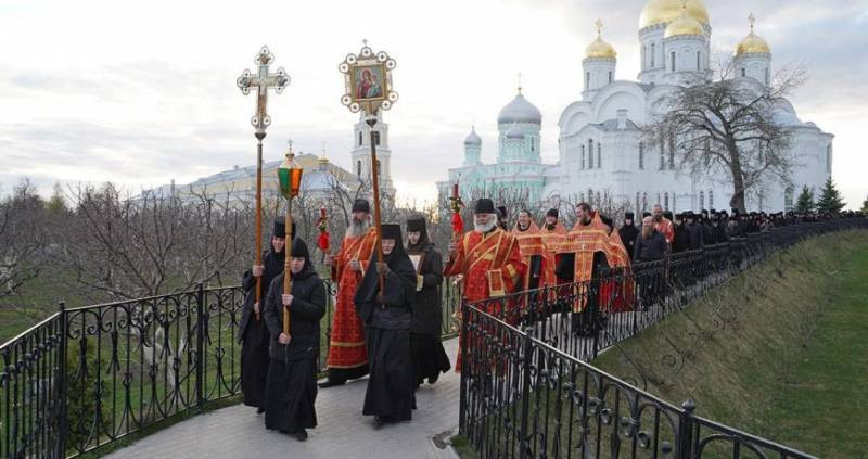 Крестный ход в честь Успения Пресвятой Богородицы в Дивеево пройдет 28 августа 2022 года или нет