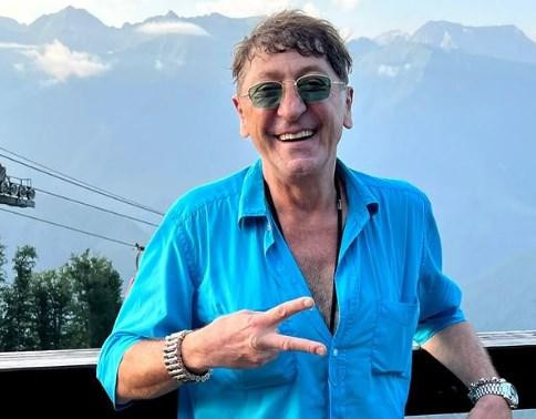 Лепс сутками сидит на сайте знакомств в поисках дамы постарше