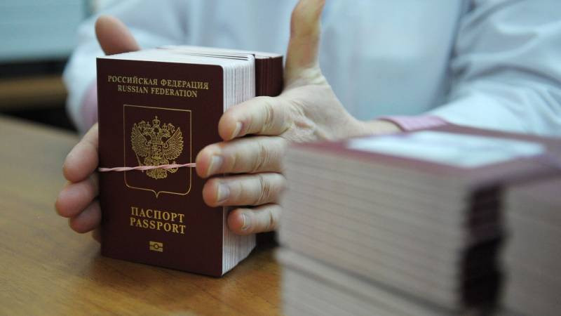 В МИД РФ сообщили о причинах приостановки выдачи биометрических загранпаспортов