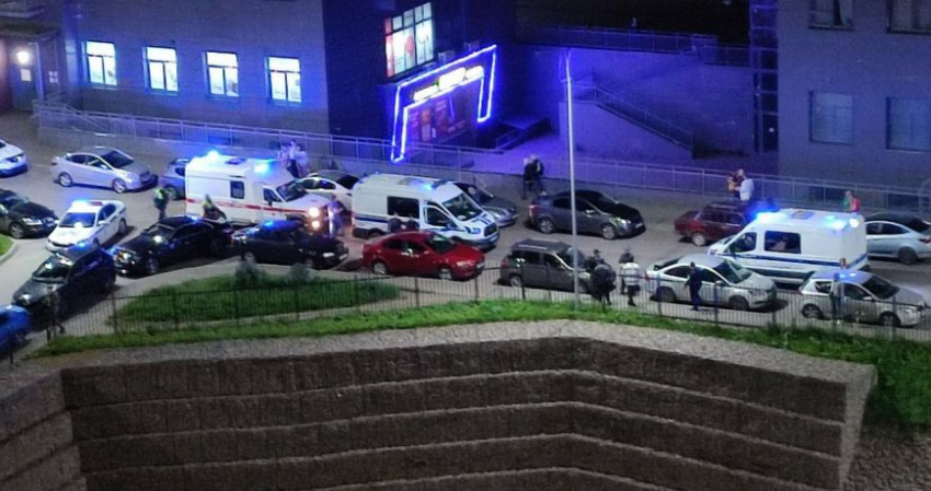 В Мурино произошла массовая драка со стрельбой с участием бойцов ММА