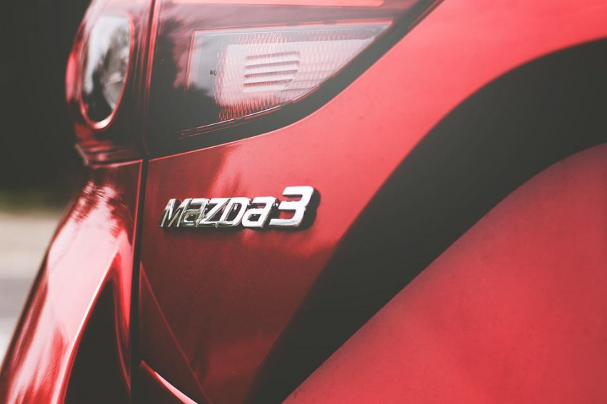 Новая Mazda3 стала мощнее и экономичней предшественников