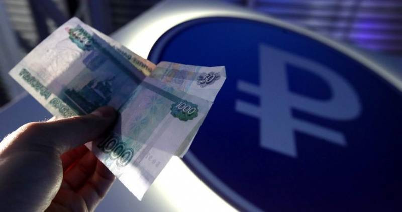 У россиян валютные счета фактически превратились в рублевые, — ЦБ РФ