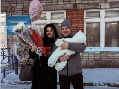Ирина Голощапова подала заявление на развод с Романом Базылем