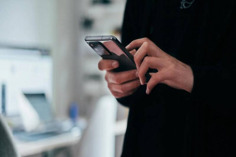 Гендиректор Telecom Daily рассказал, какие функции стоит отключать на смартфоне