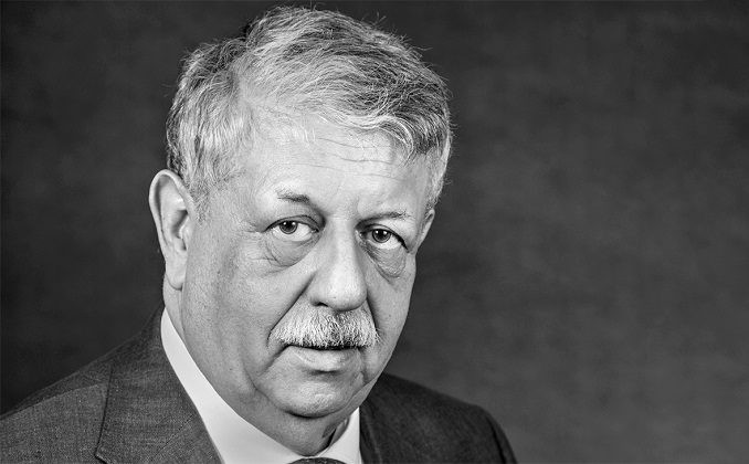 Чем запомнился бессменный ведущий «Русского лото» Михаил Борисов, который неожиданно ушёл из жизни 19 сентября 2020 года