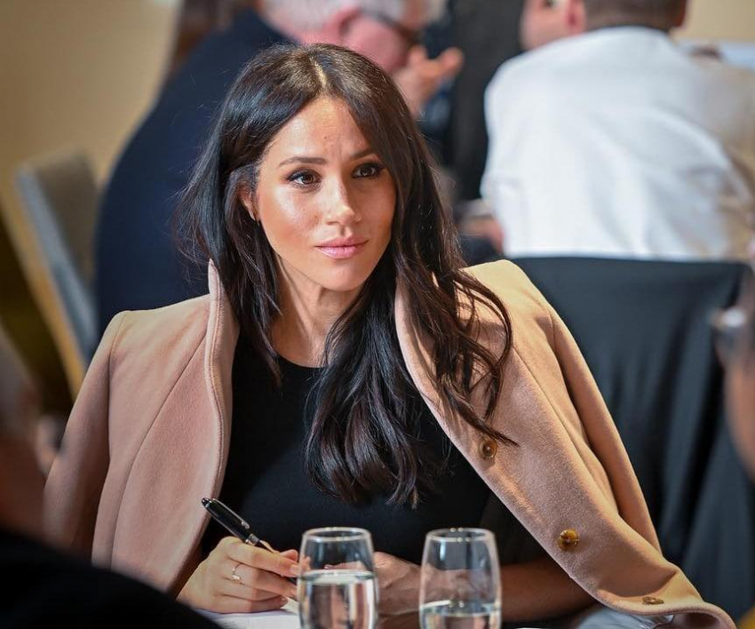 Меган Маркл поставила новый рекорд, упомянув себя 54 раза во время речи о гендерном равенстве