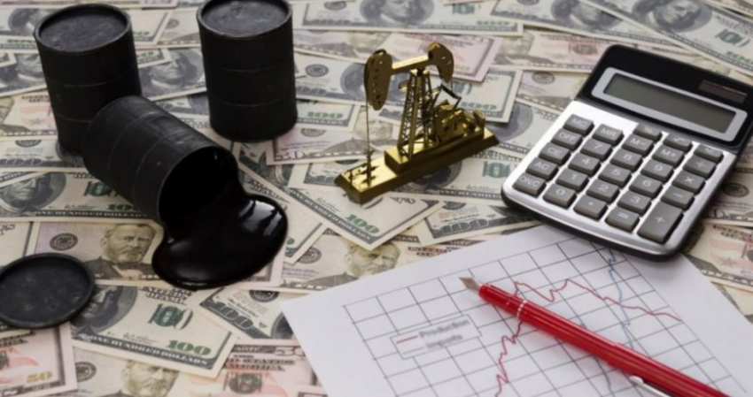 Политолог из США раскритиковал идею ценового потолка для нефти из России