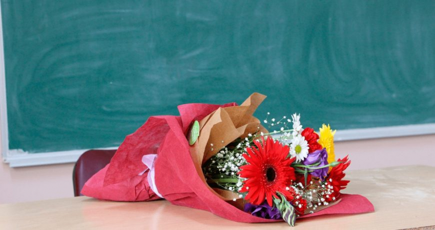 Когда День учителя в 2022 году отмечают в России