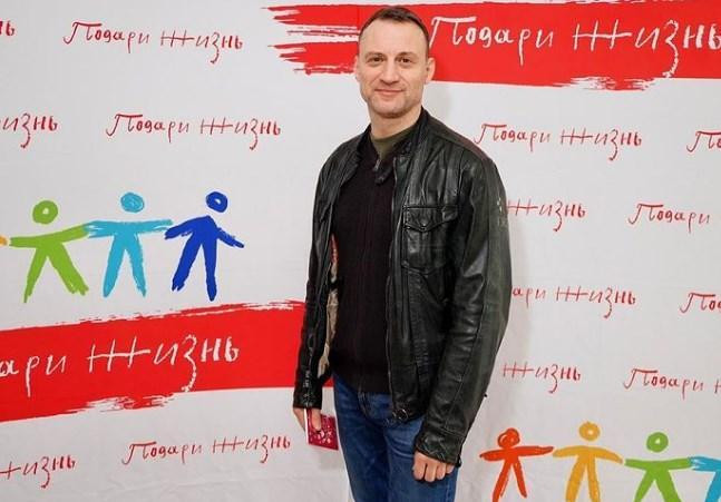 Стало известно, как покинувший МХТ имени Чехова Анатолий Белый выглядит в Израиле