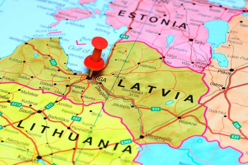 Почему прибалтийская нация была чужая среди своих в составе СССР
