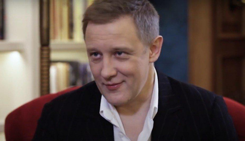 Актер Сергей Горобченко поделился впечатлениями об отъезде из РФ в США