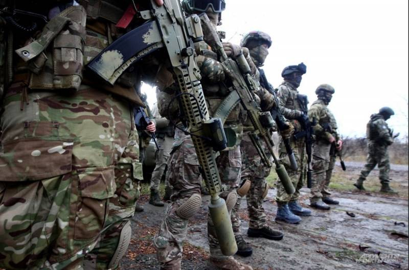 Письма и посылки военнослужащим СВО может отправить любой желающий