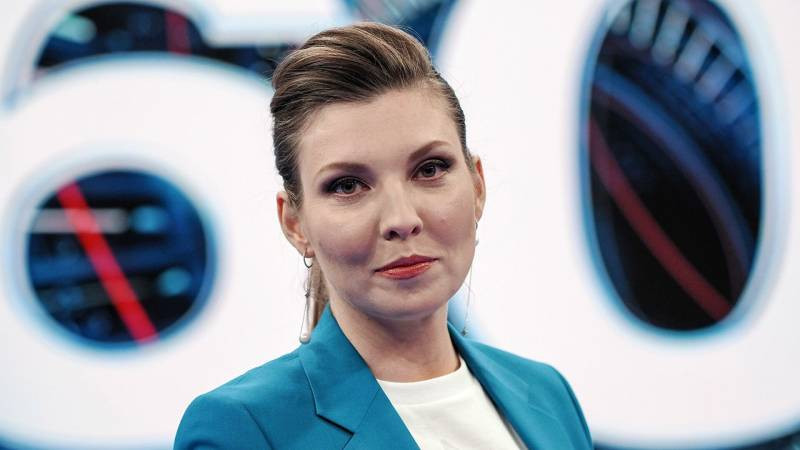 Как круглая отличница Ольга Скабеева стала рупором российского ТВ и сколько ей лет