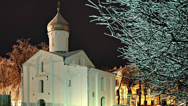 Православная церковь 17 декабря 2022 года отмечает день памяти Иоанна Дамаскина, Иоанна Поливотского и мученицу Варвару