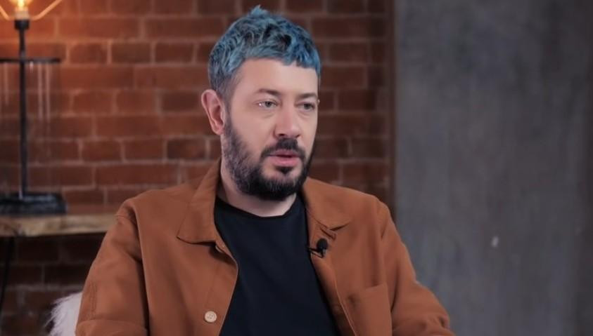 Артемий Лебедев назвал «позорищем» выпуск передачи «Пусть говорят» о «межпланетном языке»
