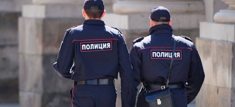 Бонус за труды: предусмотрена ли новогодняя премия сотрудникам полиции в 2022 году