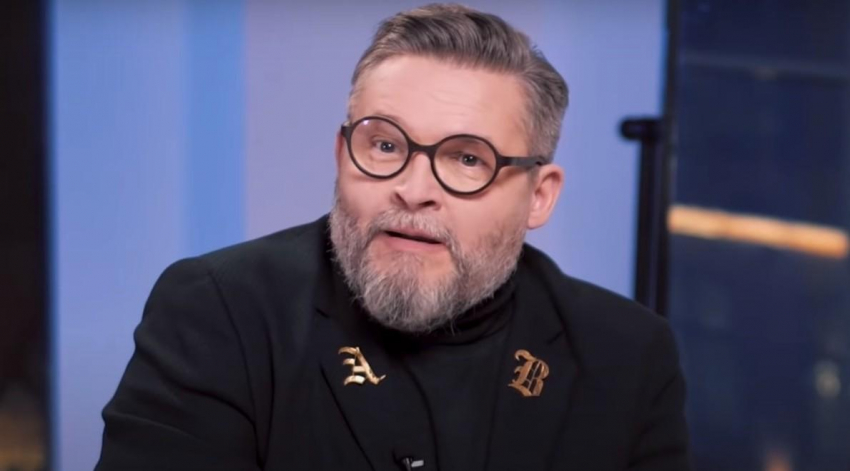 «Я женился на моде и счастлив в таком супружестве»: Александр Васильев отмечает 64-й день рождения