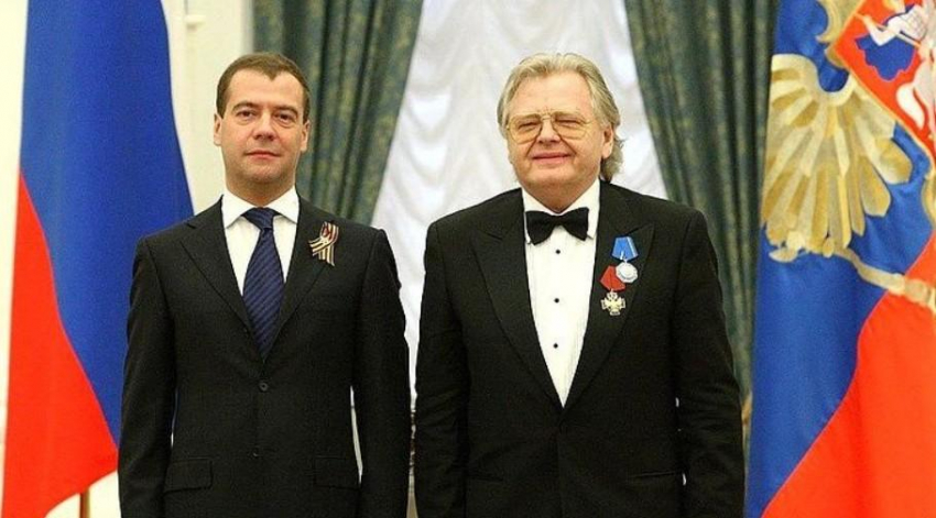 Юрий Антонов обратился к китайскому знахарю из-за боли в ноге