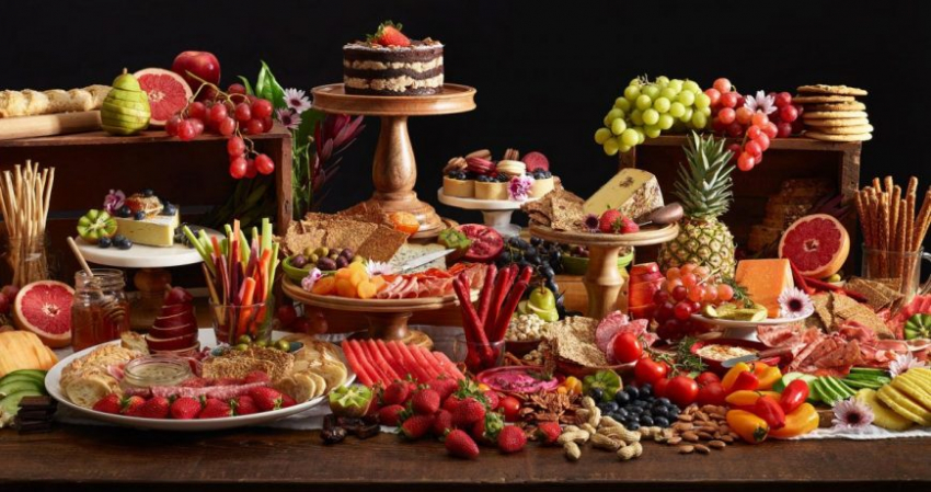 Праздник «Самый жуткий день — 30 декабря Полный холодильник еды» напомнит о приближении Нового года