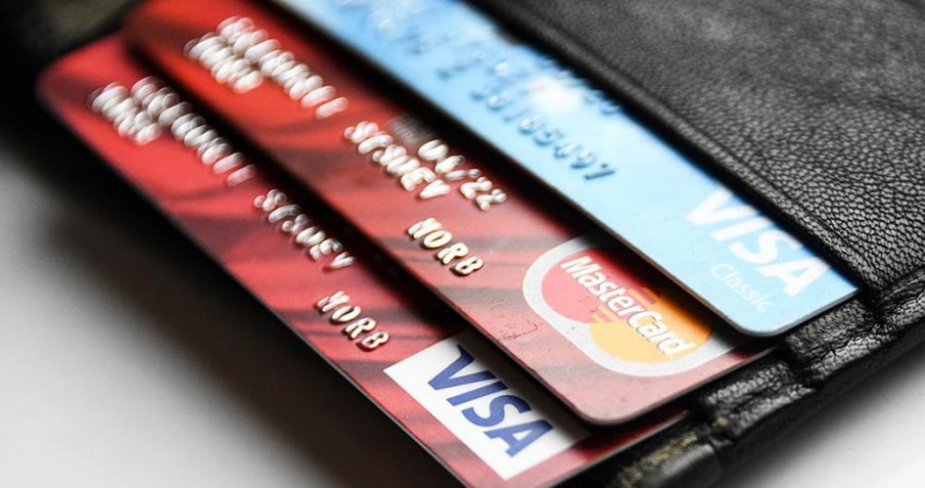 С 1 января 2023 года в РФ вступит в силу ряд финансовых ограничений: что изменится
