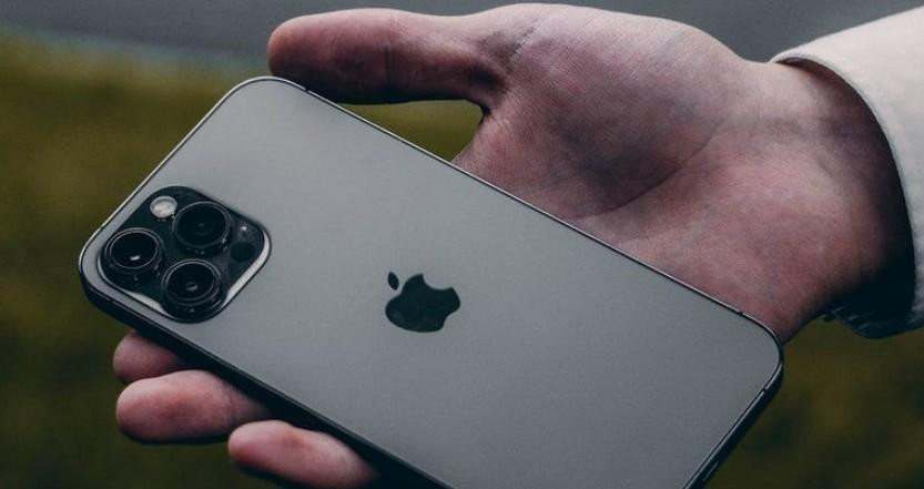Компания LeTV подготавливает к выпуску бюджетную копию iPhone 14