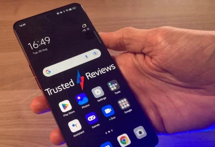 Компания Oppo сообщила о скором глобальном выпуске смартфона Oppo Reno 8T