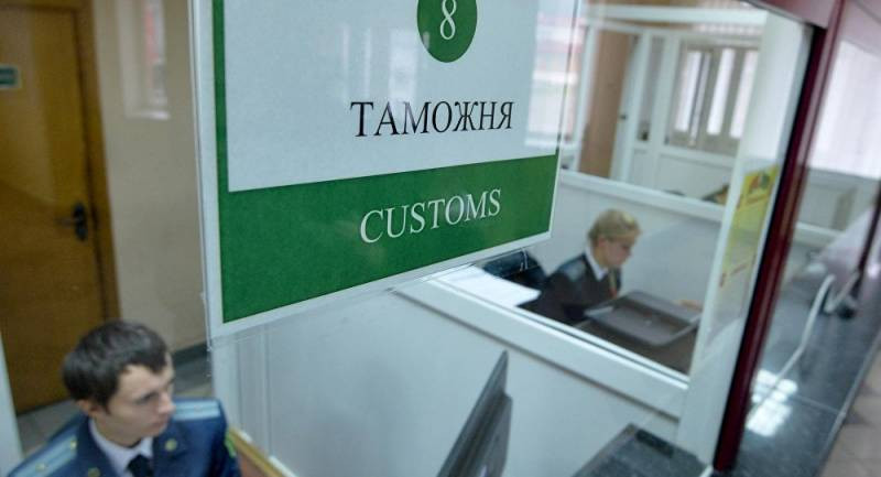 Продолжают давить: Финляндия, Эстония, Латвия, Литва и Польша в 2023 году ужесточили требования для россиян
