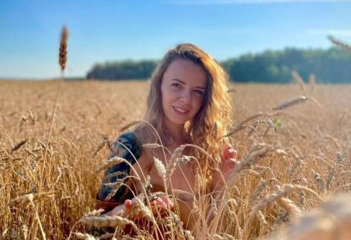 Женя Огурцова показала первые шаги своей дочери с инвалидностью