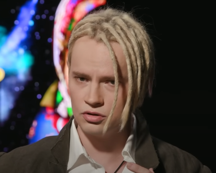 SHAMAN в новом клипе на песню «Исповедь» срезал свои дреды