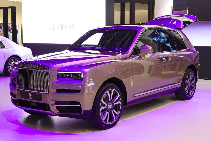 На российский авторынок возвращается премиум-кроссовер Rolls-Royce Cullinan