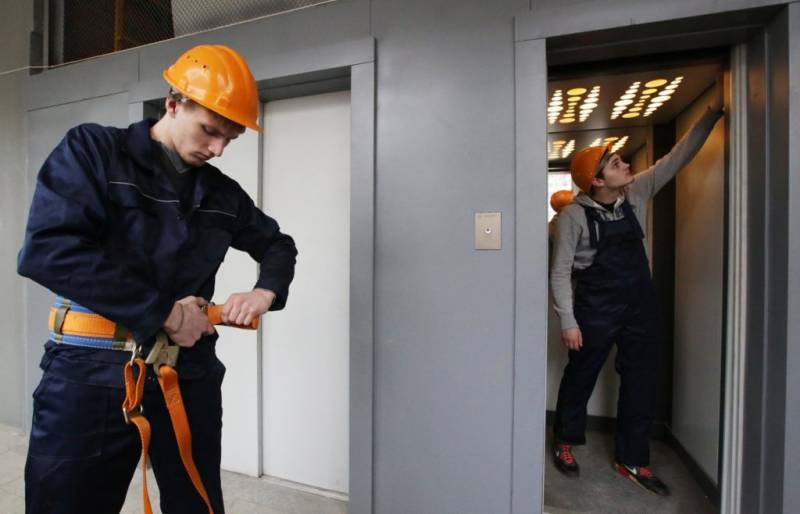 В России 1 февраля отмечают праздник уникальной профессии День лифтовика