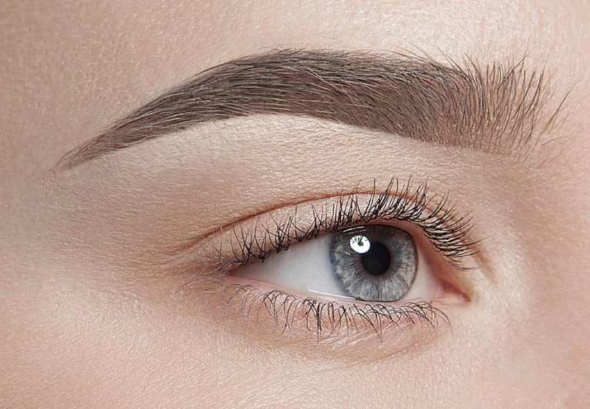 L'Oréal представила AR-гаджет для рисования идеальных бровей
