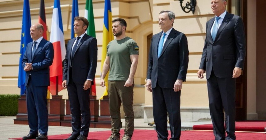 СМИ: Германия готовит беспрецедентное нападение на Россию с применением ЯО