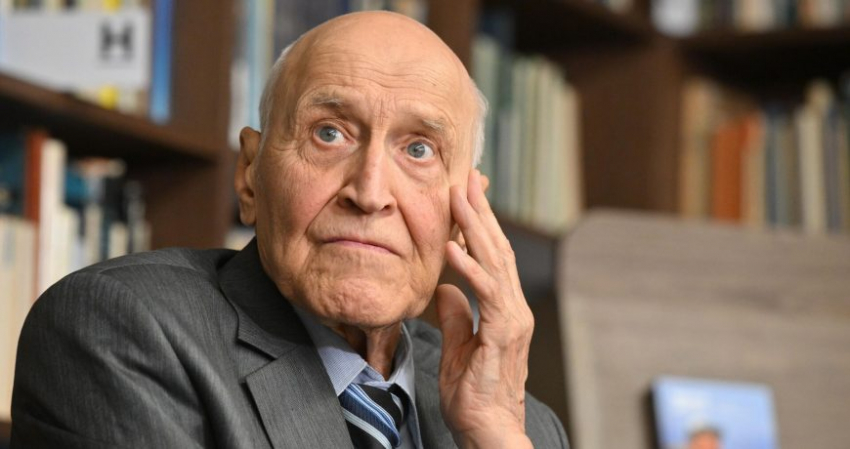 После падения ведущий «В мире животных» Николай Дроздов оказался в реанимации