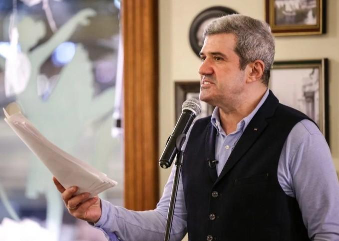 Михаил Шахназаров назвал ставшего на защиту Ахеджаковой Ширвиндта «нолём»