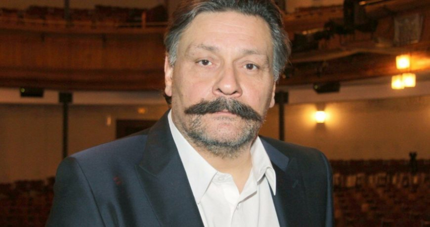 Уволенный из МХТ имени Чехова Дмитрий Назаров собрался покорять другую страну