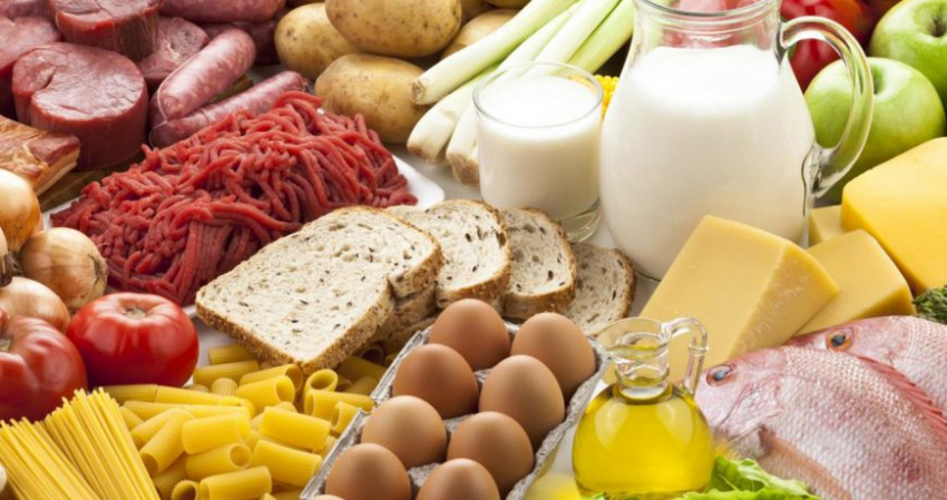 Какие продукты станут дешевле к февральским праздникам в России: мнение маркетолога